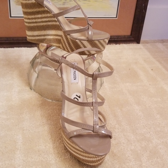 Steve Madden wedge sandals sz 10 beige/Tan - Picture 2 of 7
